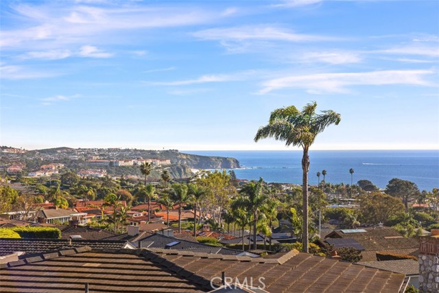 Property photo of 2 N Vista De La Luna