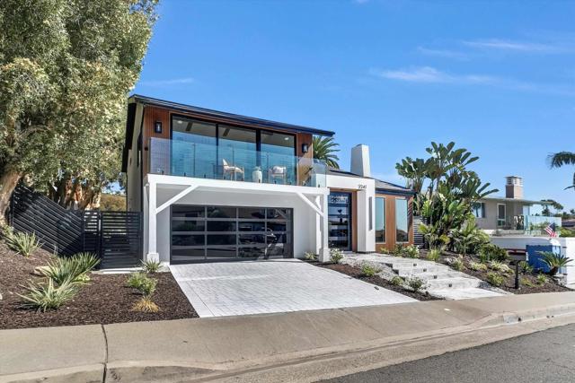 Photo of 2241 Avenida Salvador