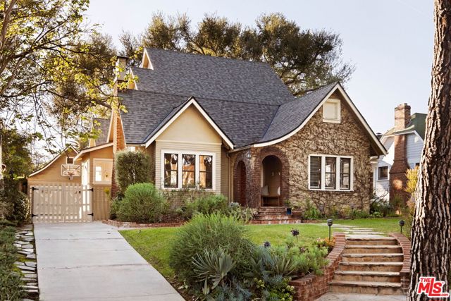 Property photo of 2045 Primrose AV