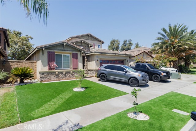Property photo of 10988 White Oak LN