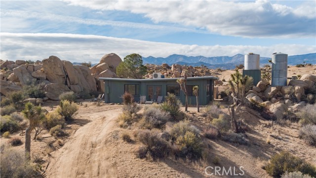 Property photo of 53577 Pipes Canyon RD