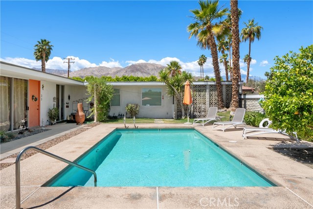 Property photo of 73345 Shadow Mountain DR
