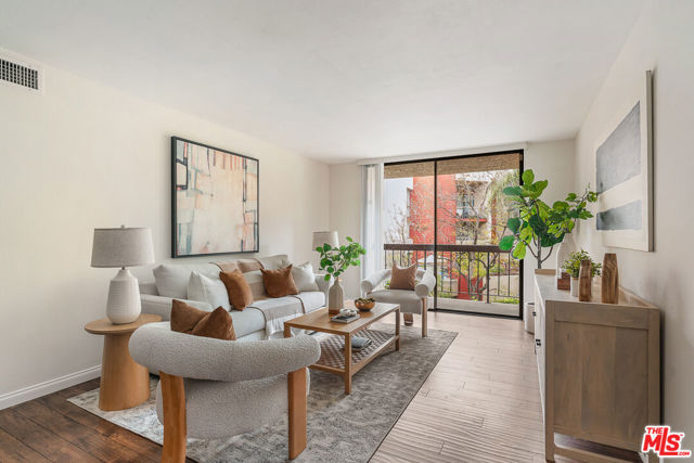 Property photo of 3961 Via Marisol