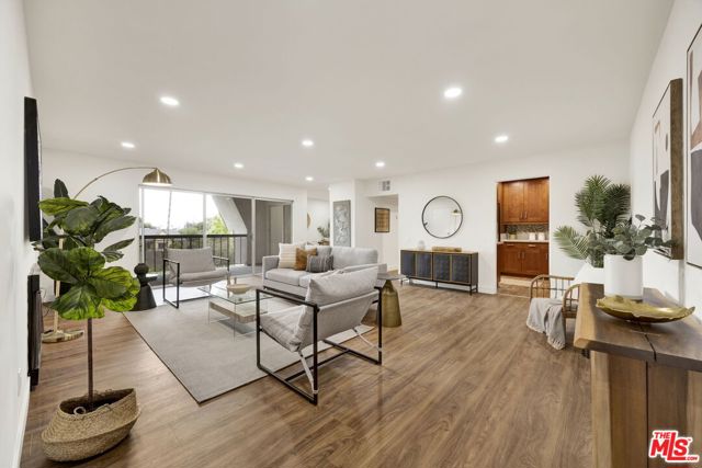 Property photo of 497 S El Molino AV