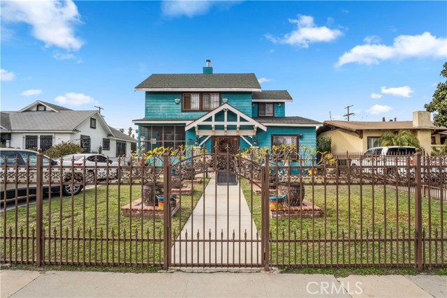 Property photo of 4611 S Gramercy Pl