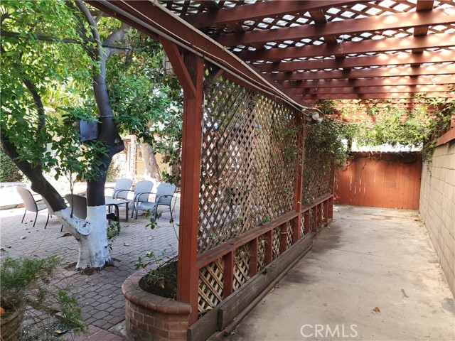 Property photo of 1150 W Santa Clara AV