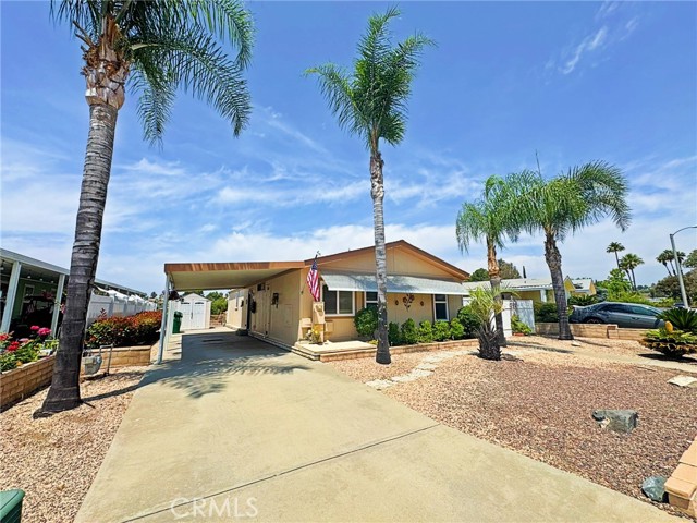 Property photo of 38235 Via La Colina