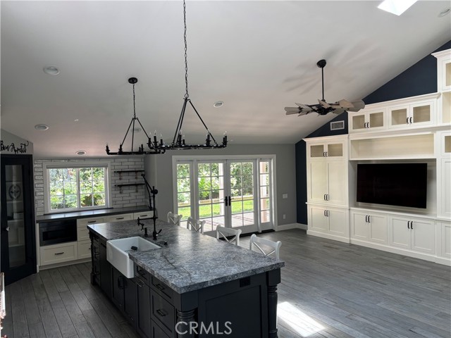 Property photo of 777 Oak Knoll ST