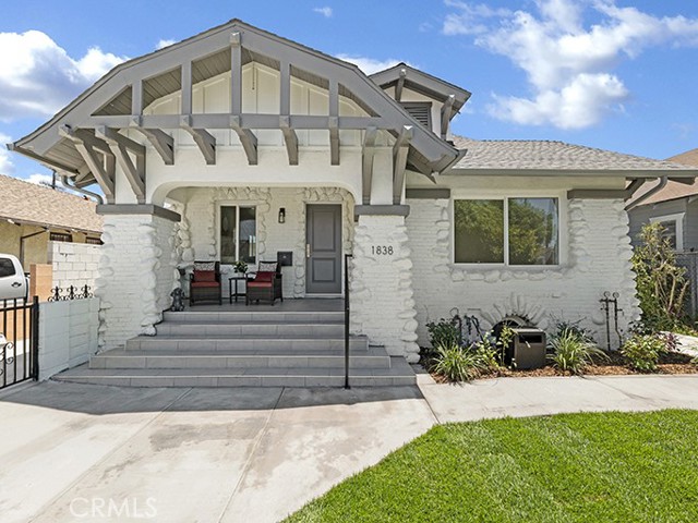 Property photo of 1838 W 50th ST