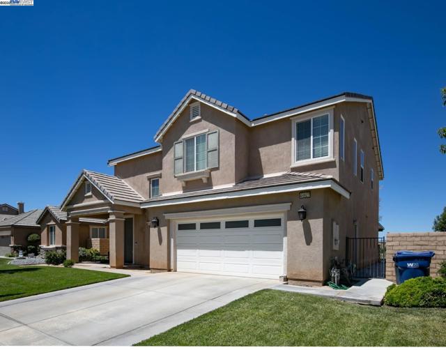 Property photo of 44927 NORMANDY LN
