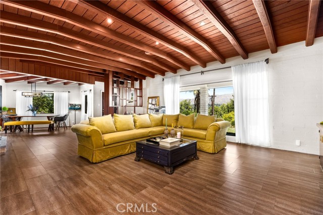 Property photo of 1872 Arroyo DR