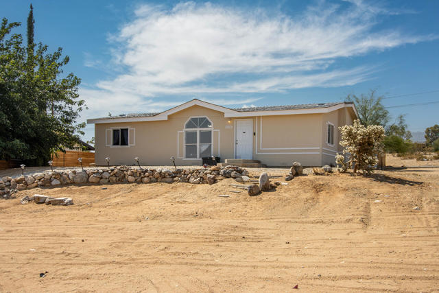 Property photo of 61581 Granada DR