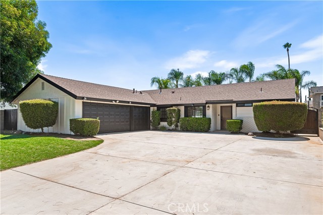 Property photo of 1043 Meadowview CT