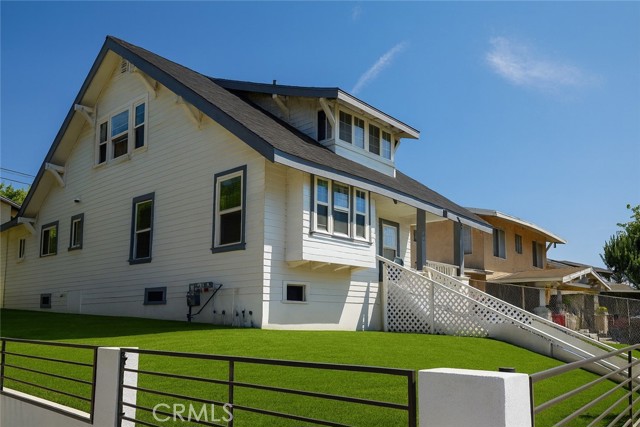 Property photo of 152 N Benton WY