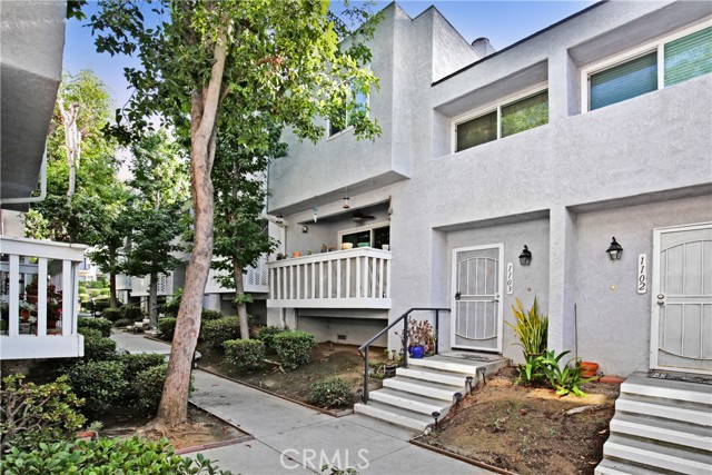 Property photo of 14034 Coteau DR