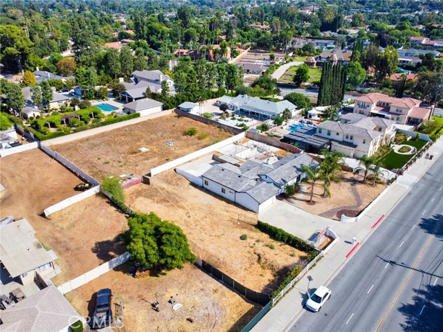 Property photo of 512 S Barranca ST