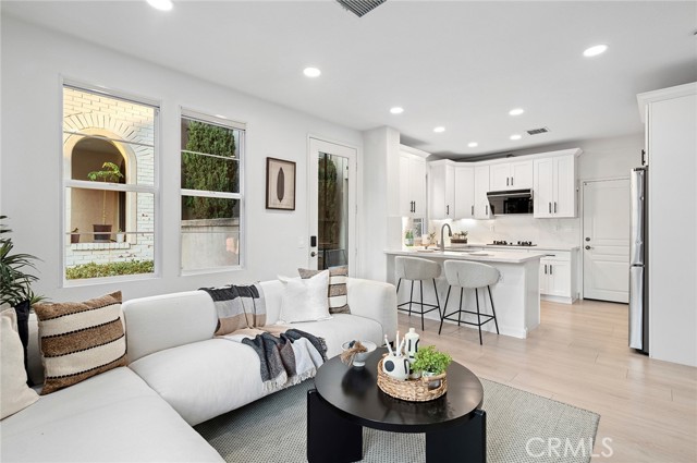 Property photo of 345 Tall Oak