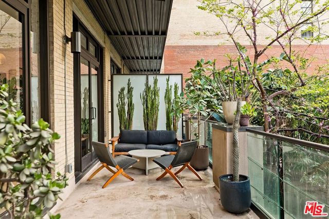 Property photo of 460 S Spring ST