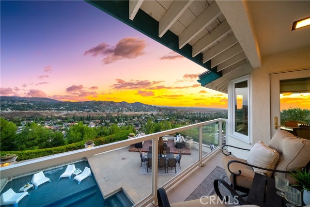 Property photo of 5648 Crest de Ville