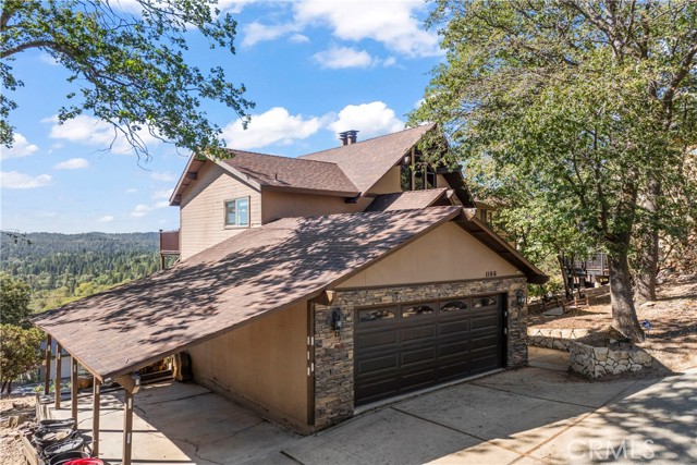 Property photo of 1166 Nadelhorn DR