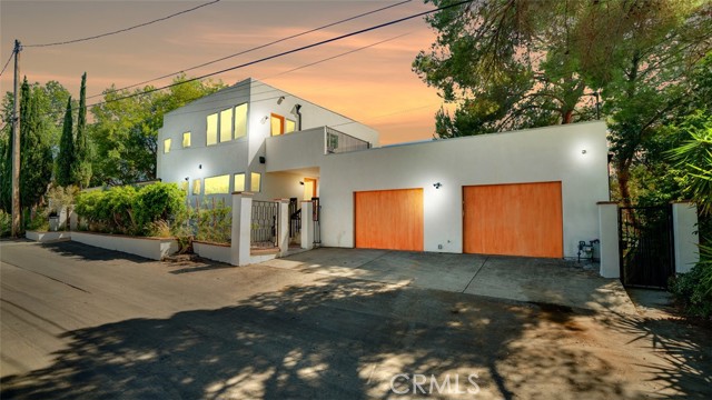 Property photo of 854 W Avenue 37