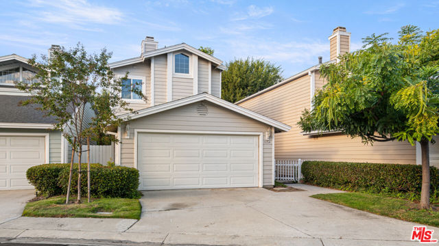 Property photo of 1054 Park Circle DR