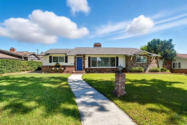 Property photo of 1234 N Laurel