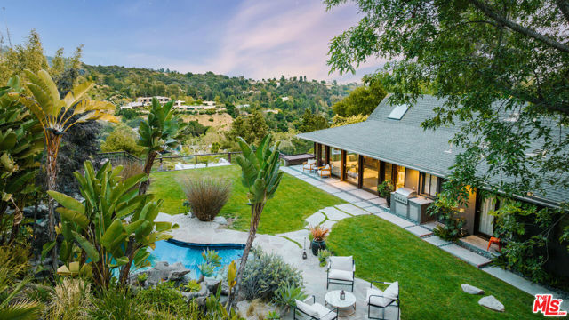 Property photo of 2220 Banyan DR