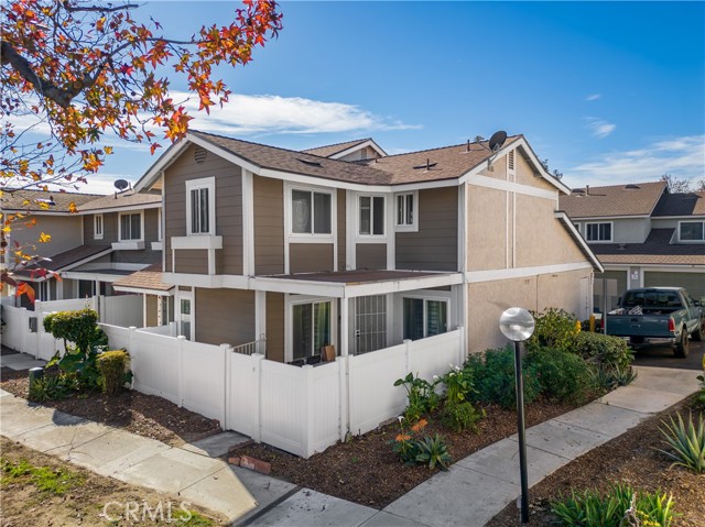 Photo of 1650 S Campus