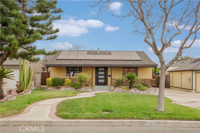 Photo of 1420 N Frederic