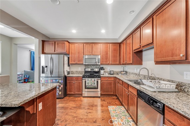 Property photo of 27912 Avalon DR