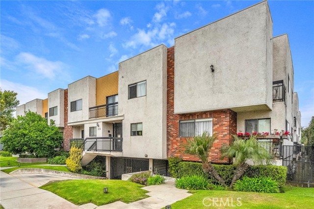 Property photo of 315 Raymond AV