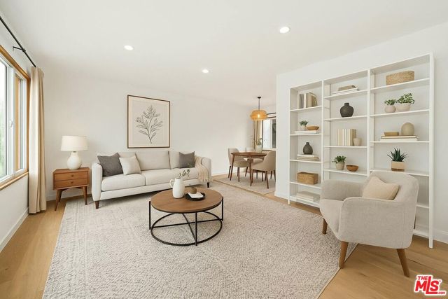 Property photo of 2135 Bellevue AV