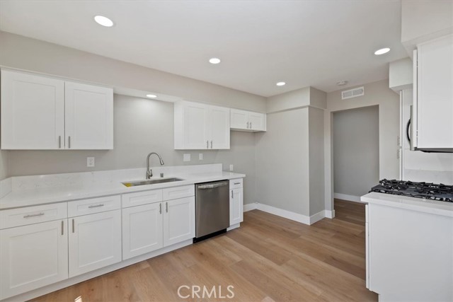 Property photo of 828 W Avenue J12
