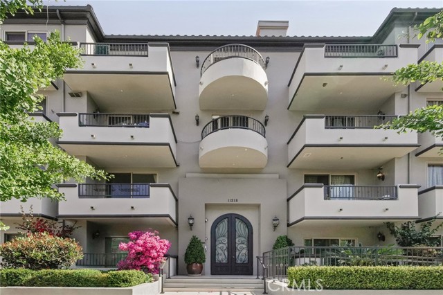 Property photo of 11218 Camarillo ST