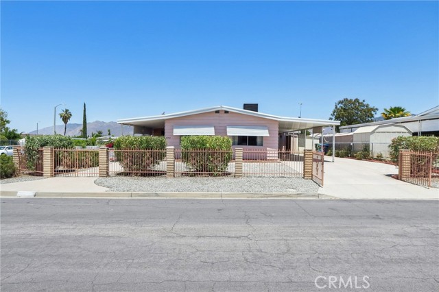 Property photo of 43740 Payne Avenue