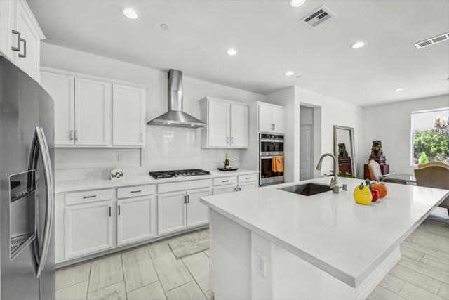 Property photo of 39779 Alba WY