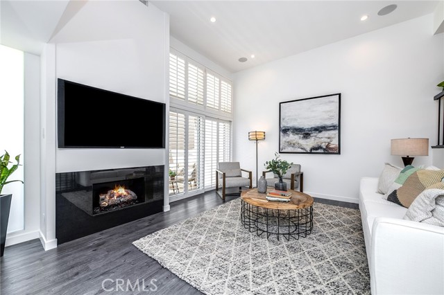 Property photo of 4345 W Sarah ST