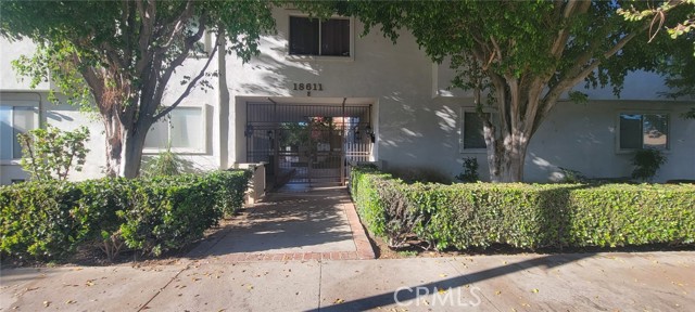 Property photo of 18611 Collins ST