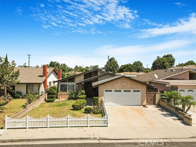 Property photo of 1511 E Abri ST