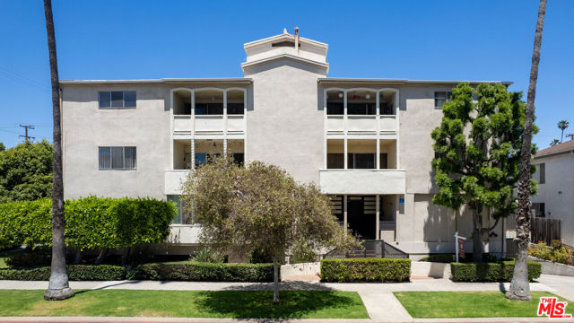 Property photo of 1101 Lincoln BL