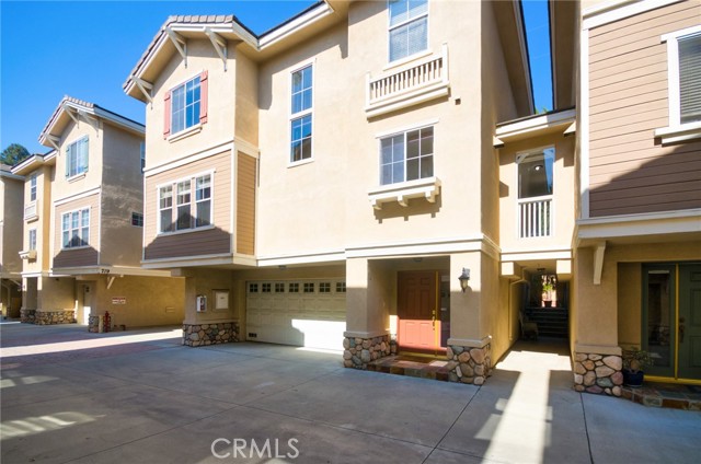 Property photo of 717 Arcadia AV