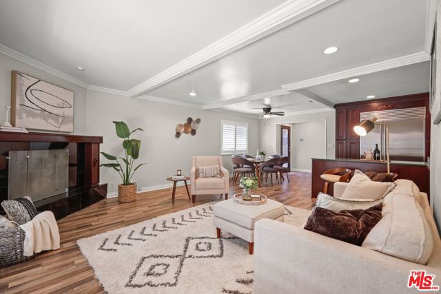 Property photo of 8227 Grenoble ST