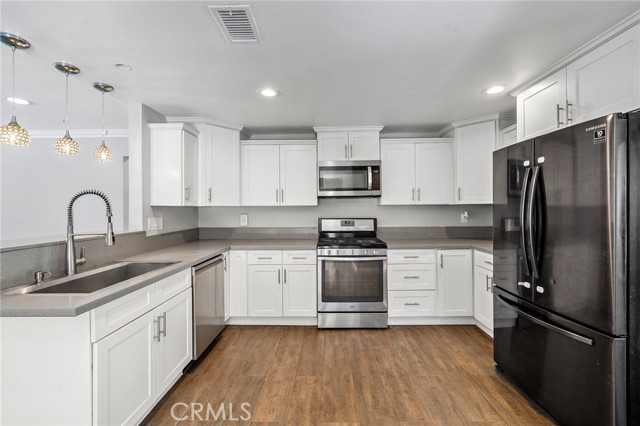 Property photo of 301 N Bewley ST