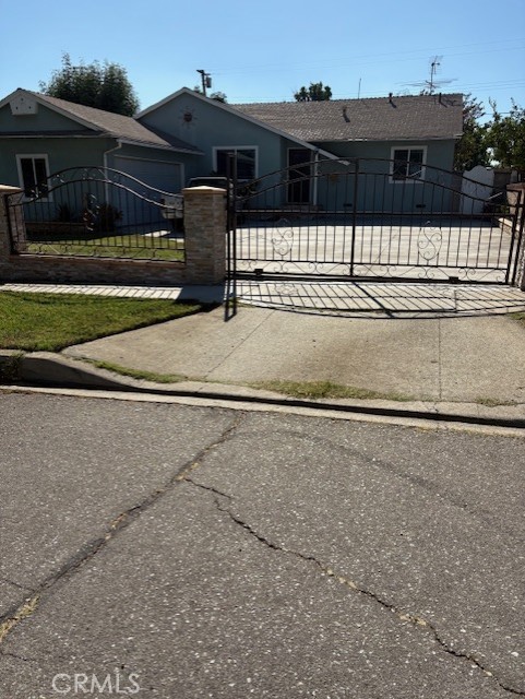 Photo of 595 Juniper Av