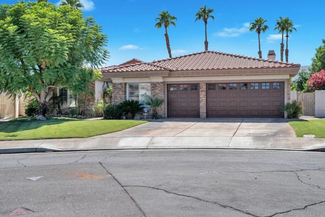 Property photo of 40747 Baranda CT