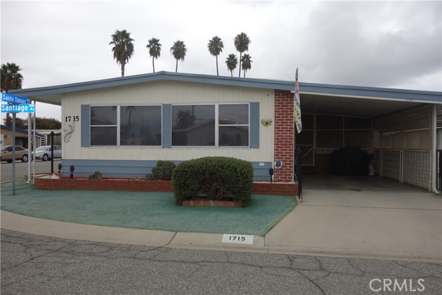 Property photo of 1715 Santiago WY