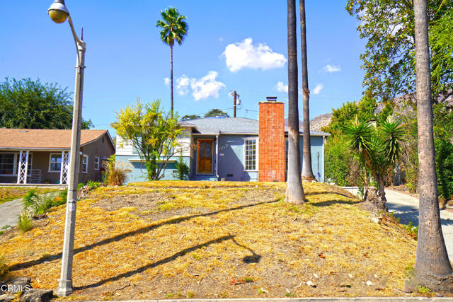 Property photo of 1007 E Palm ST