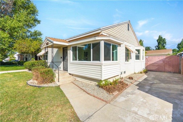 Property photo of 619 E H