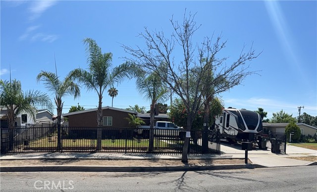 Property photo of 750 N Del Norte Avenue